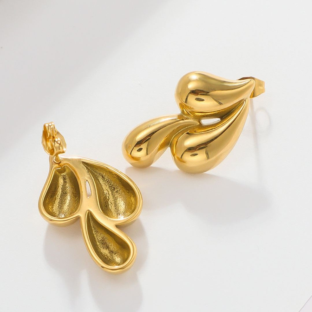 1 Pair Anti-Tarnish Gold-Plated Triple Droplet Stud Earrings