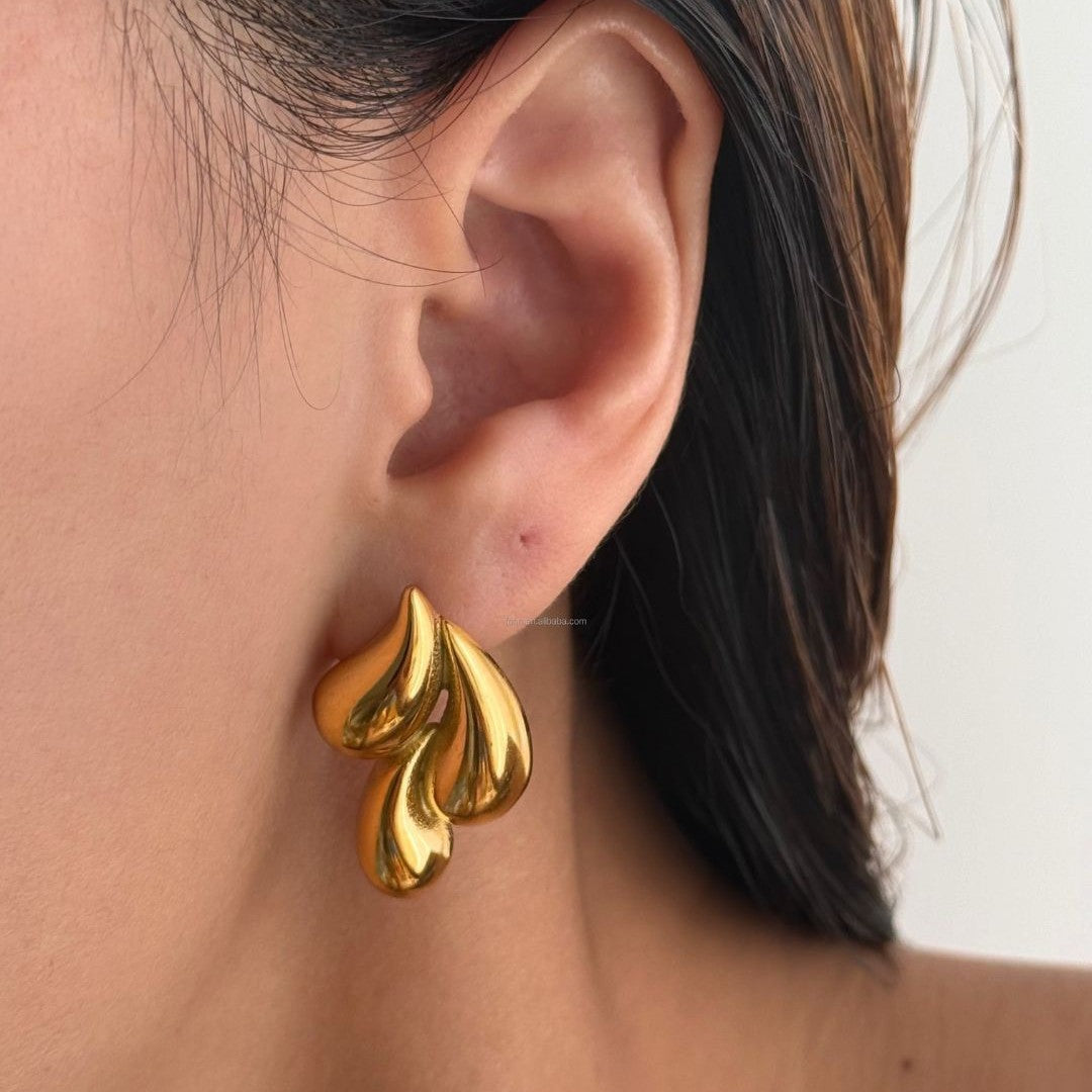 1 Pair Anti-Tarnish Gold-Plated Triple Droplet Stud Earrings