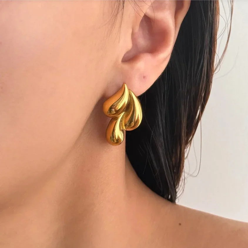 1 Pair Anti-Tarnish Gold-Plated Triple Droplet Stud Earrings