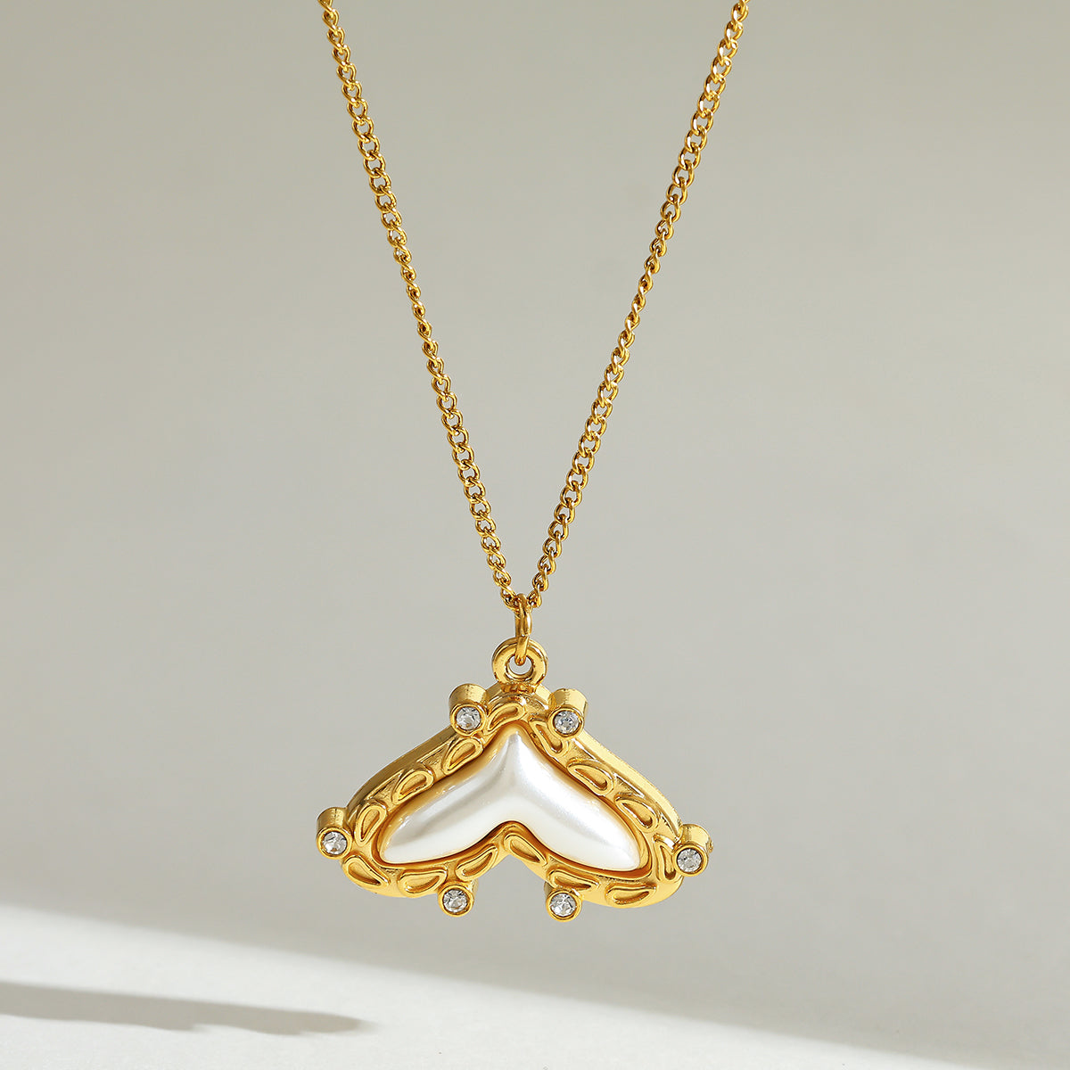 Anti-Tarnish Zirconia Embellished Fishtail Shaped Pendant Necklace