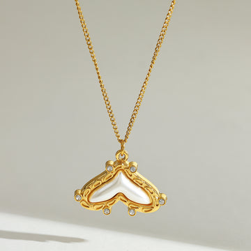 Anti-Tarnish Zirconia Embellished Fishtail Shaped Pendant Necklace