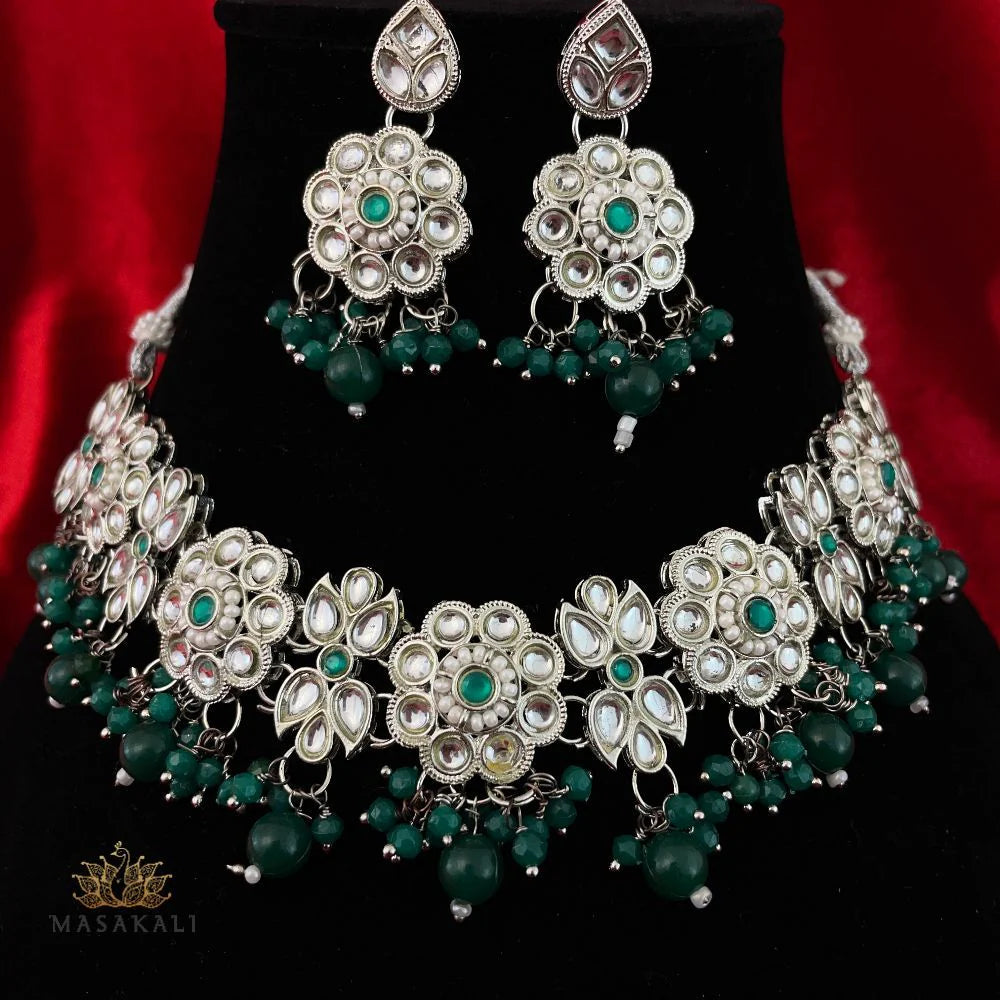 Antique Kundan & Pearl Studded Choker Necklace Set, Dark Green