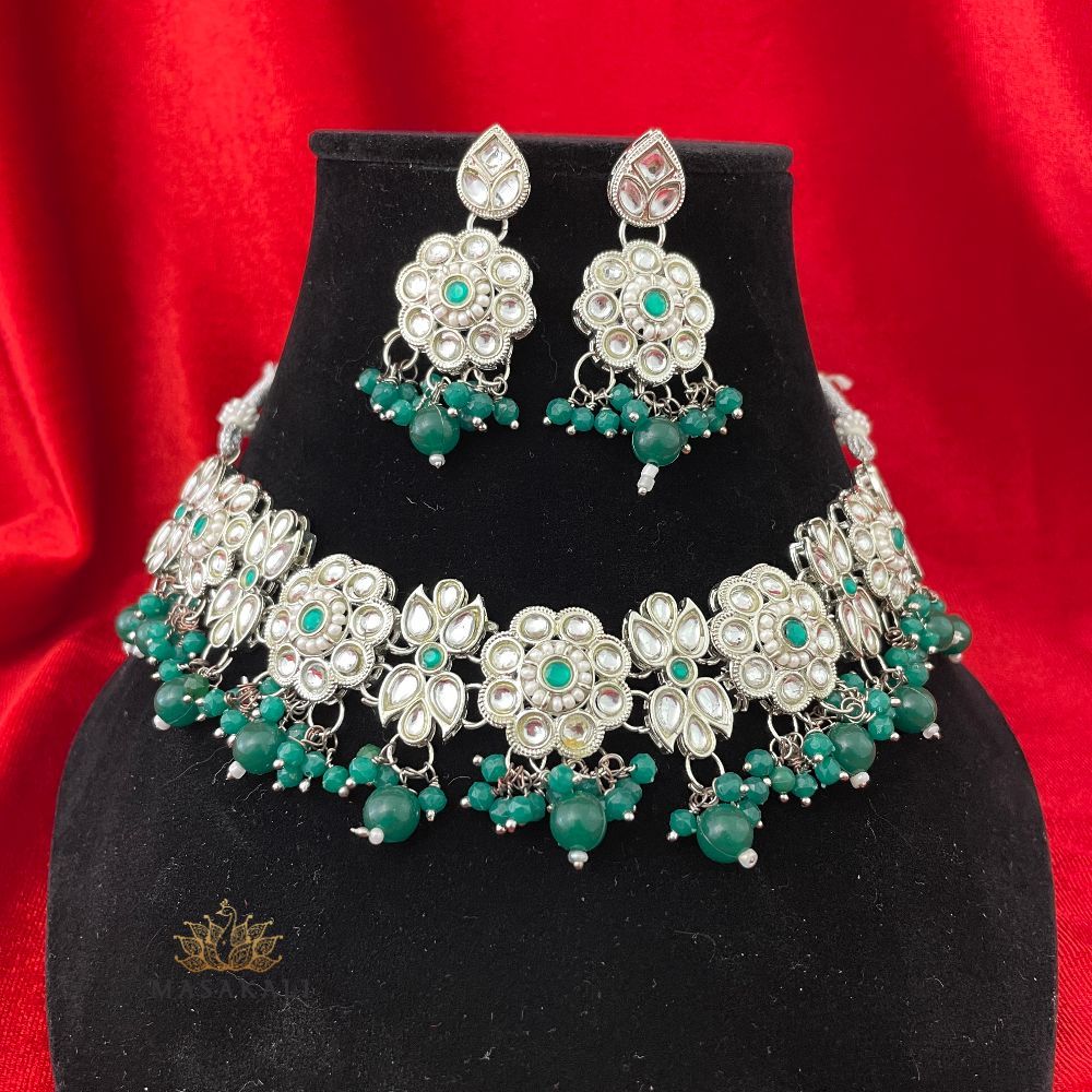 Antique Kundan & Pearl Studded Choker Necklace Set, Dark Green