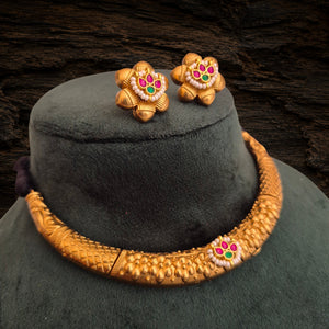 Antique Pachi Kundan Hasli Necklace Set