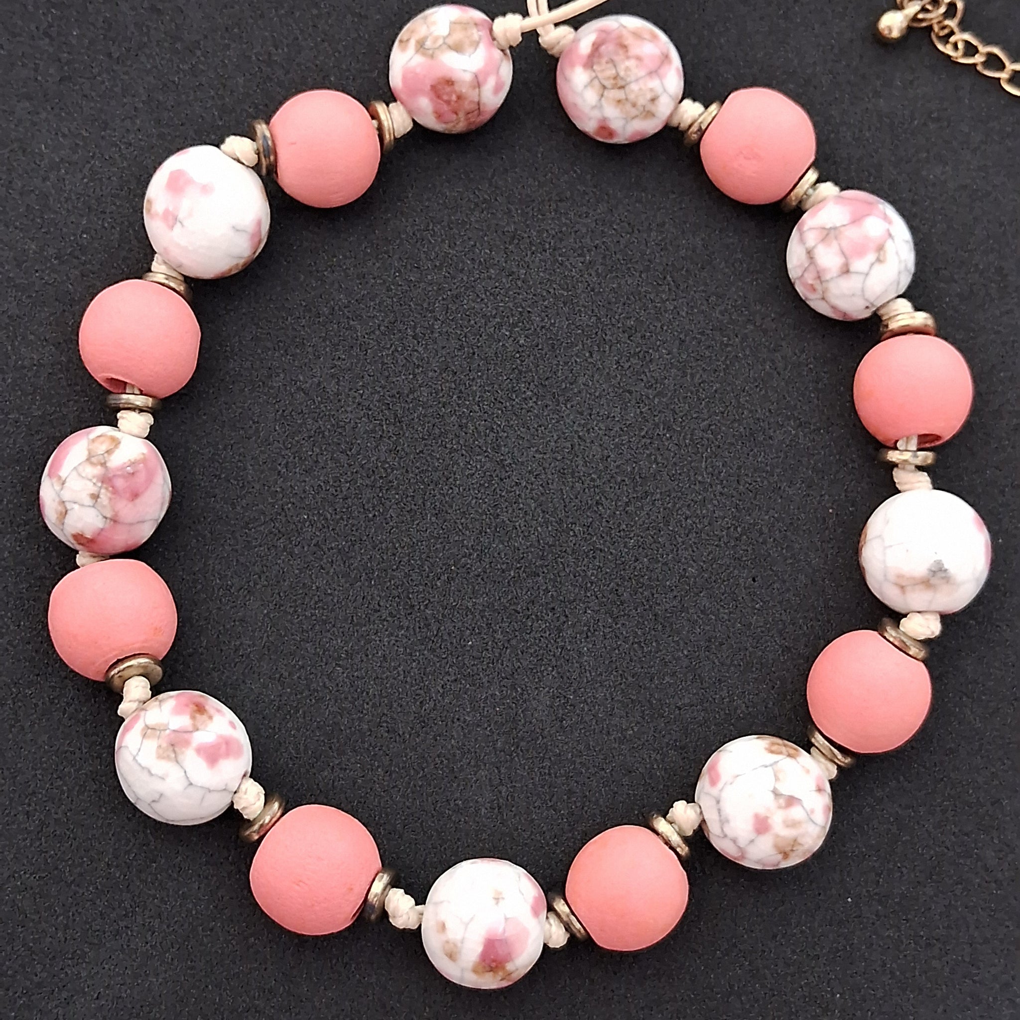 Ball-shaped Wooden And Acrylic Resin Beads Necklace For Women