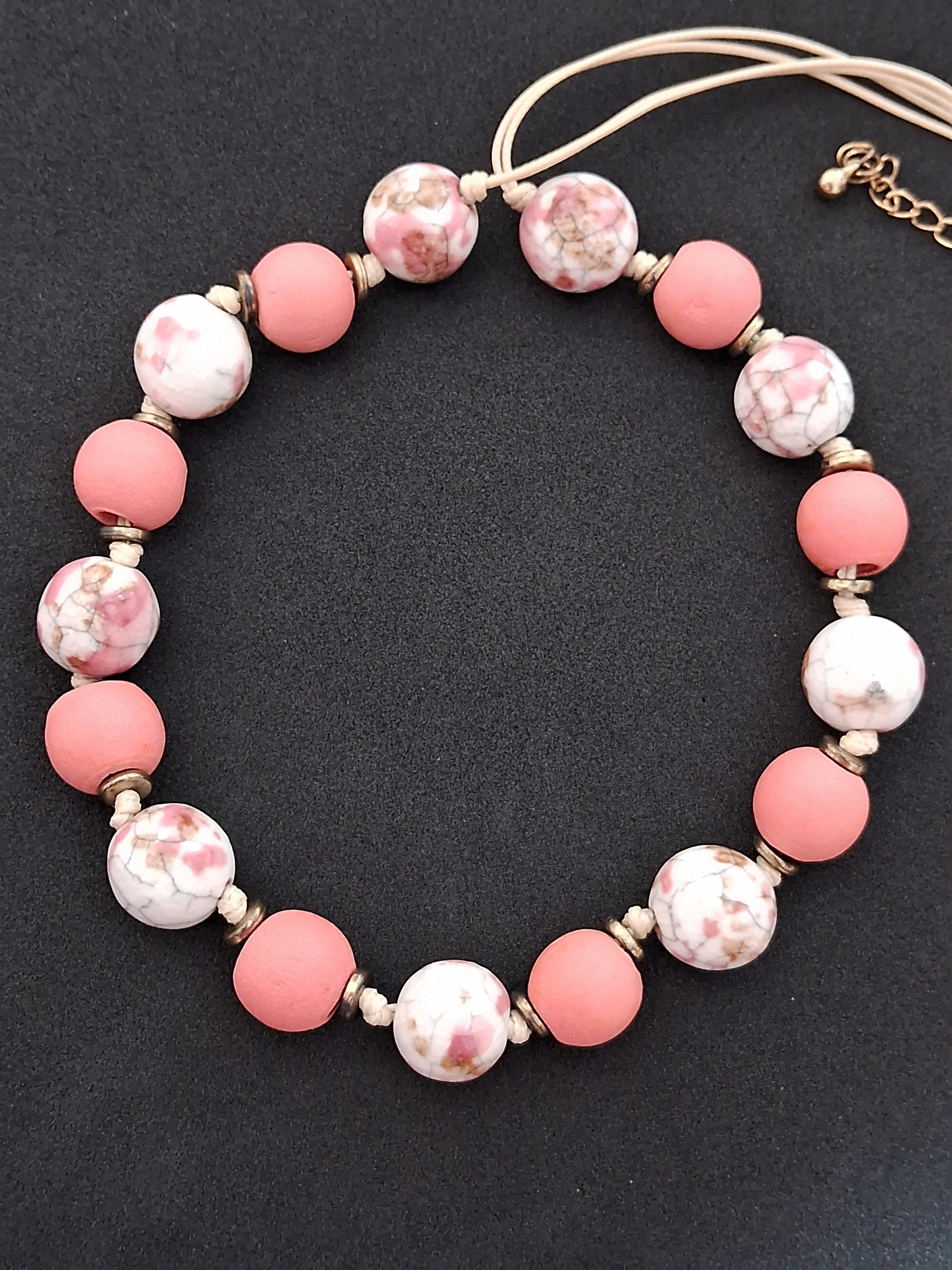 Ball-shaped Wooden And Acrylic Resin Beads Necklace For Women