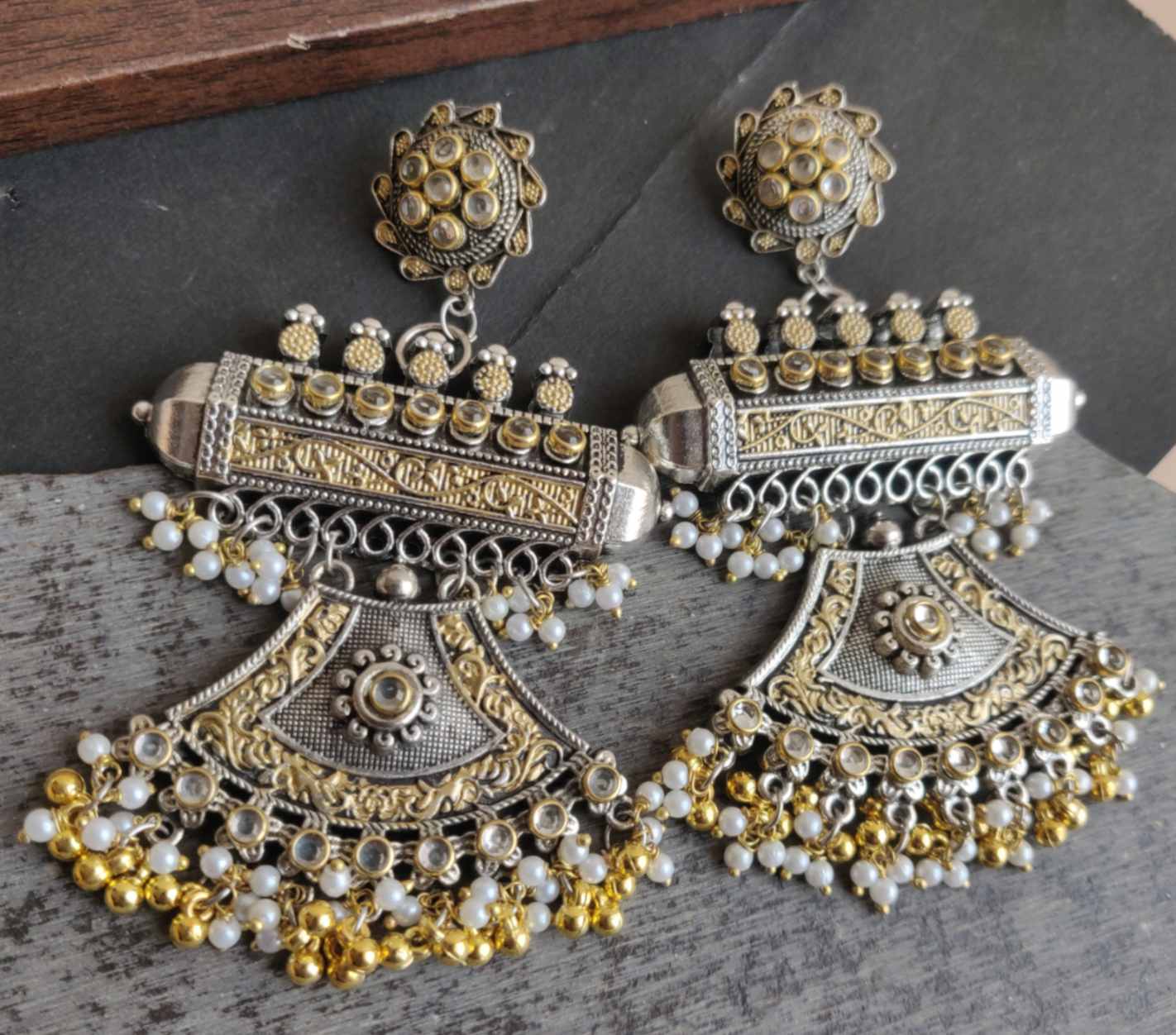 Dual Tone Kundan Pearl Embellished Partywear Dangler Earrings