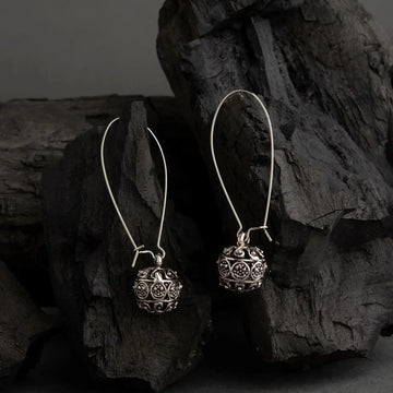 Filigree Artwork Ball Earrings, Antique Silver Wire Ornate Drop Earrings (MTAR1067)