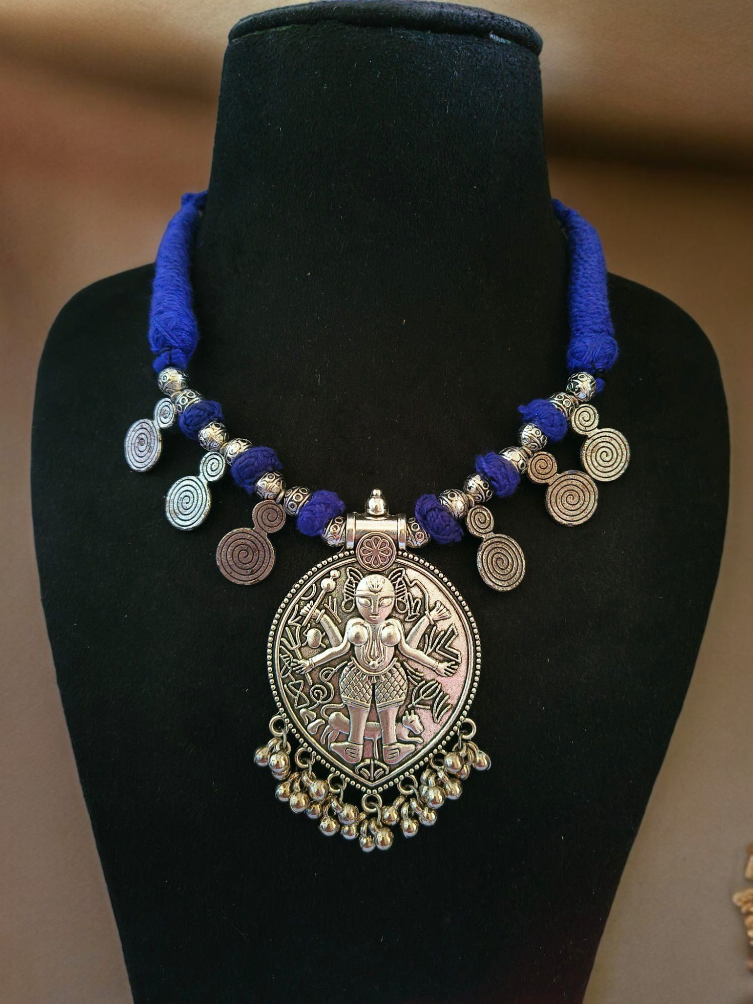 Goddess Kali Pendant Necklace, Silver-plated Hindu Religious Amulet Durga Necklace (MDYJ1049)