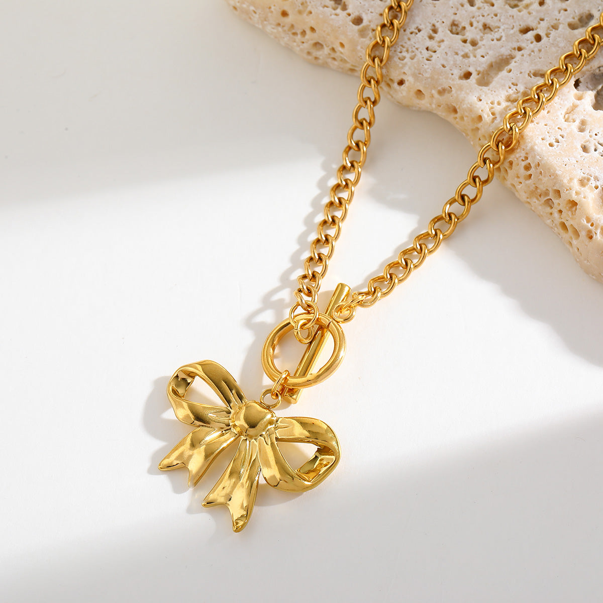 Gold-Plated Anti-Tarnish Bow Knot Pendant Necklace
