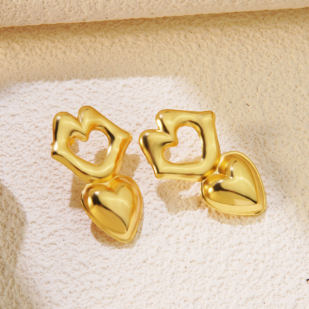 Gold-Plated Carved Lips & Heart Anti-Tarnish Drop Earrings
