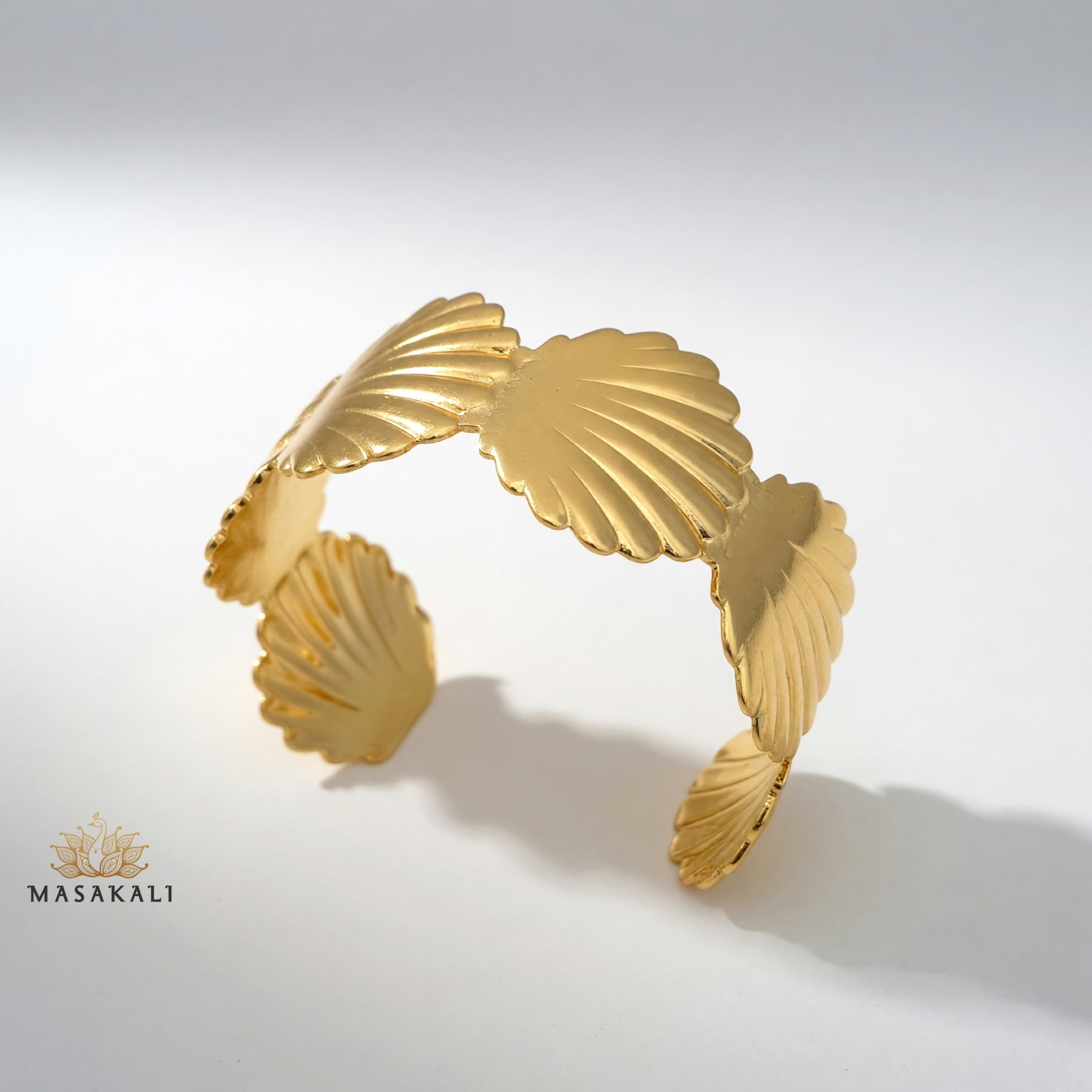 Gold-Plated Chunky Seashell Cuff Bracelet