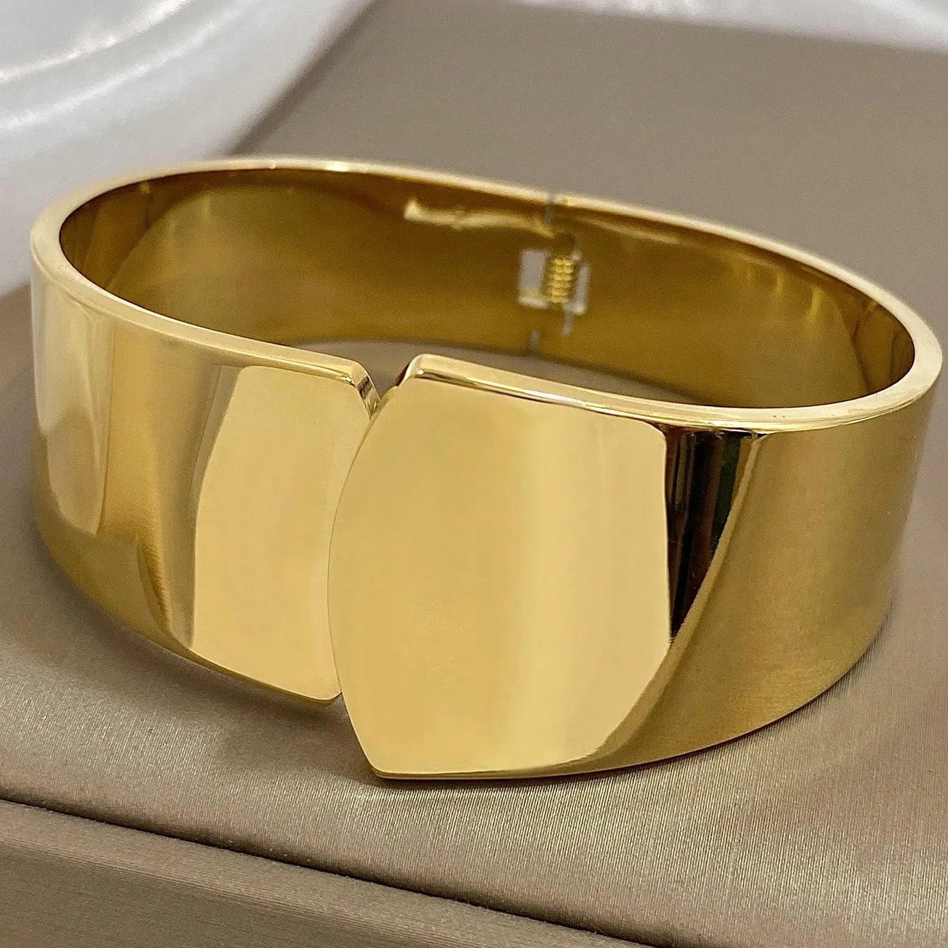 Gold-Plated Openable Stainless Steel Cuff Bracelet, Chunky Anti-Tarnish Kada