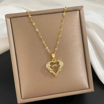 Golden Heart-Shaped Dancing Diamond Rhinestone Pendant Necklace