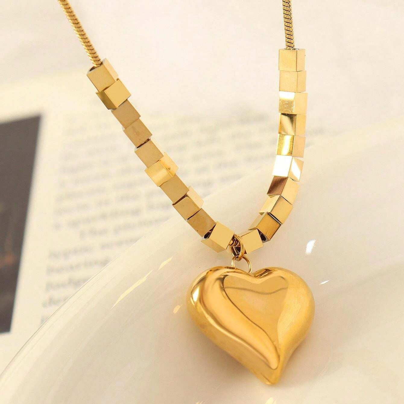 Heart Pendant Gold-Plated Anti-Tarnish Necklace, Valentine's Day Gift