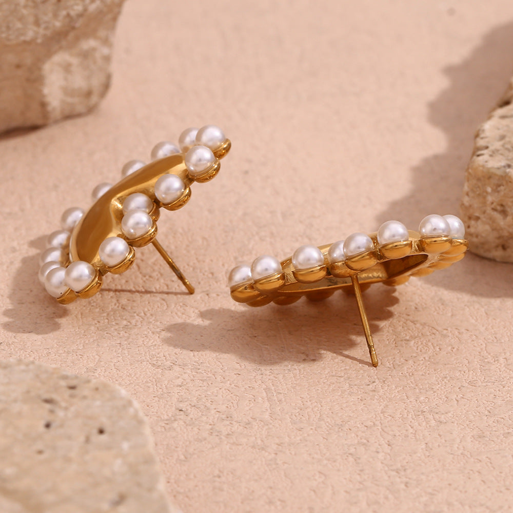 18K Gold-Plated Heart-Shaped Pearl-Embellished Stud Earrings