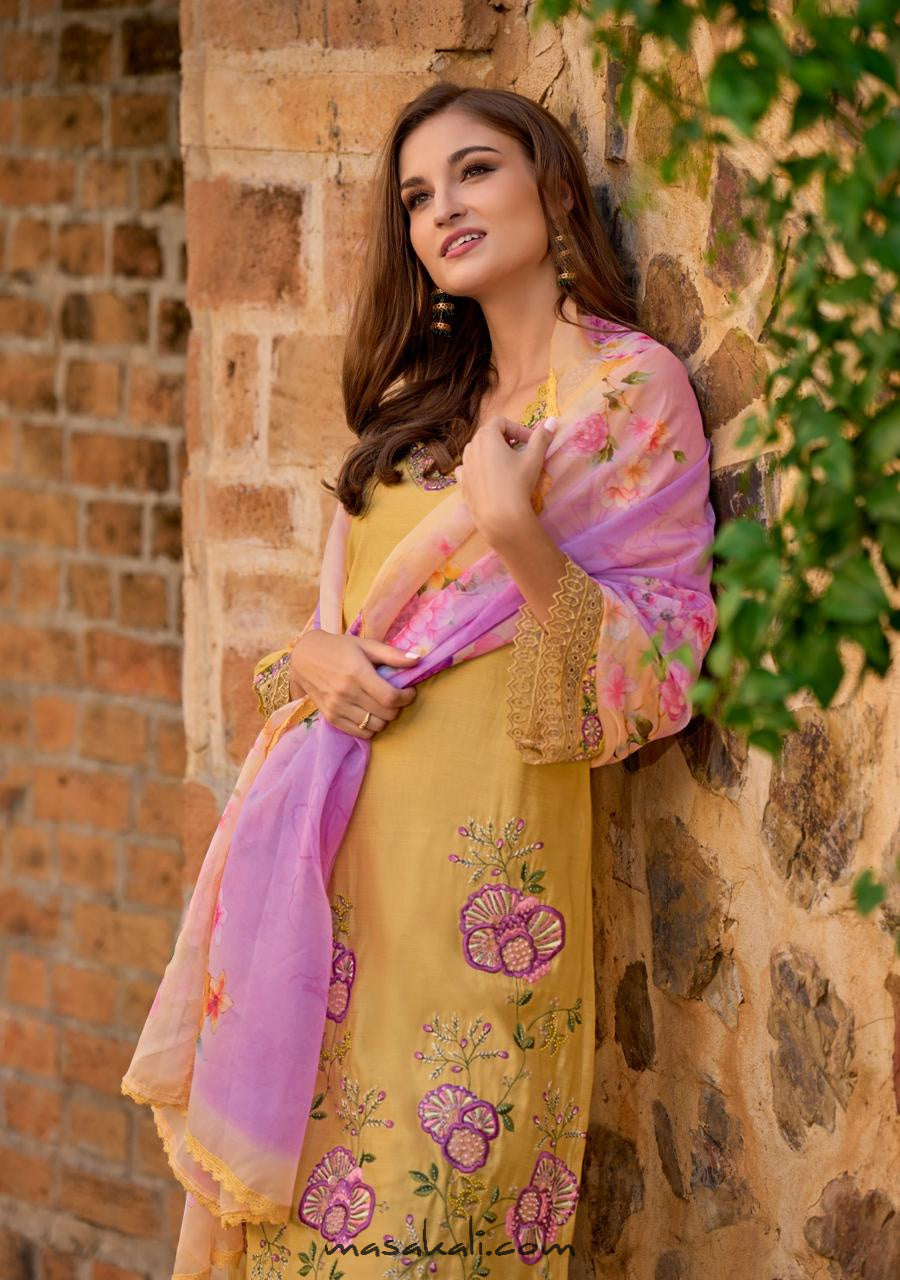 Masakali 3-Piece Set, Hand-embroidered Pakistani Suit, Natural Silk