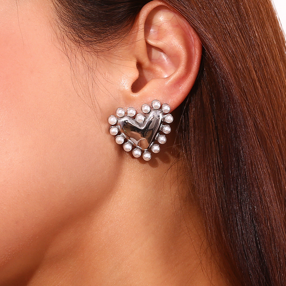 Silver-Plated Heart-Shaped Pearl-Embellished Stud Earrings